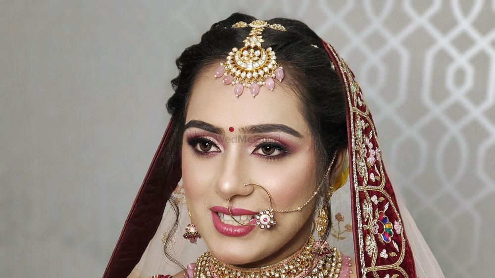 Manisha Batra Makeovers Price And Reviews Delhi Ncr Makeup Artist