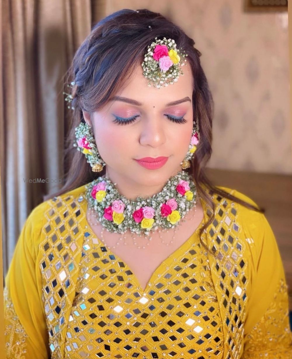 Photo From HALDI AND MEHENDI MAKEUP - By Makeup Stories by Sushmita