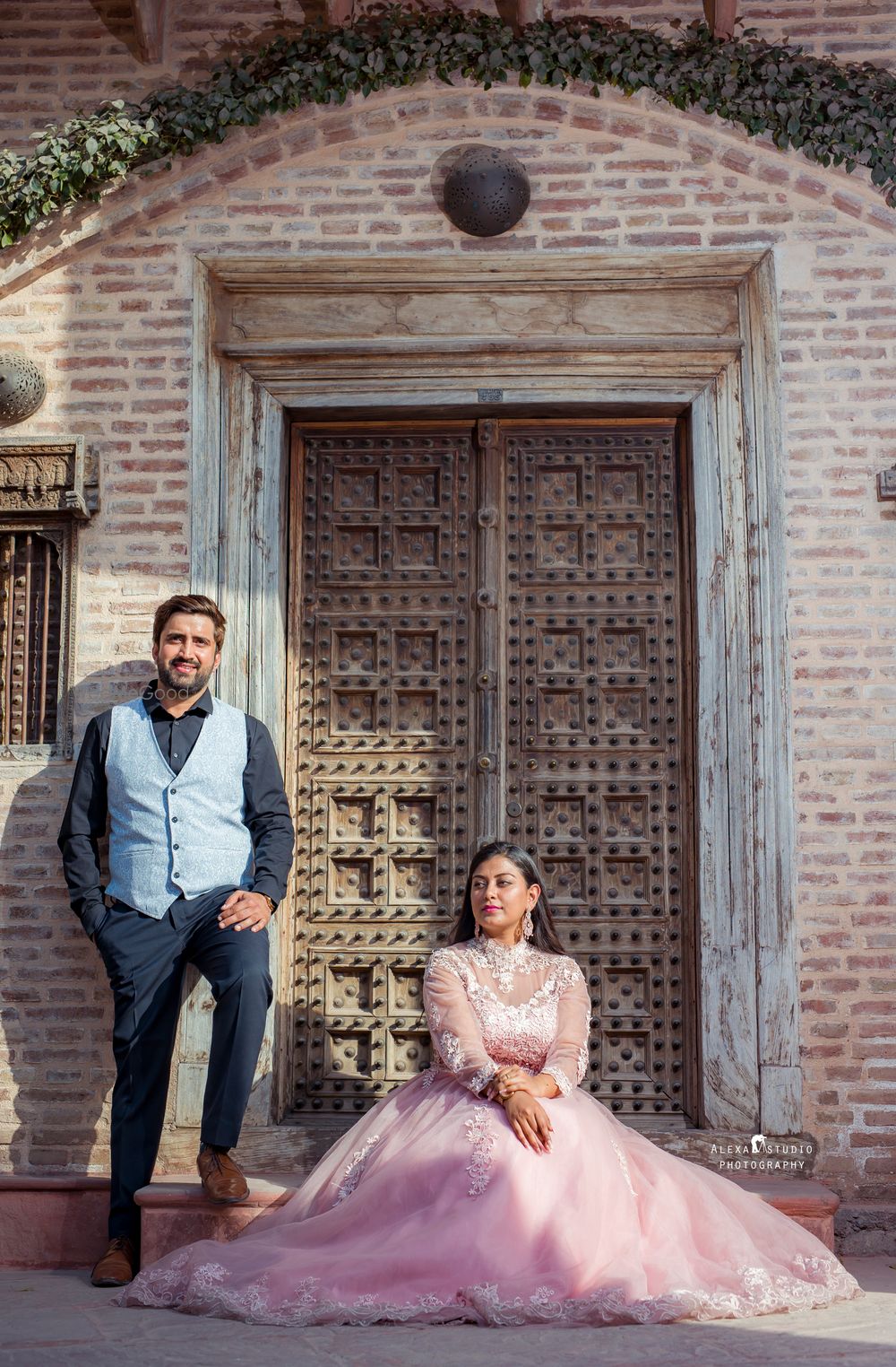 Photo From pre-wedding - By Alexa Studio