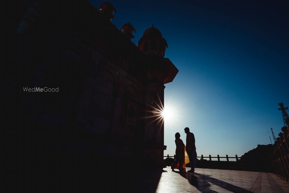 Photo From Surbhi & Saubhagya Pre Wedding - By Poze Production Studio by Aryan Singh Photography