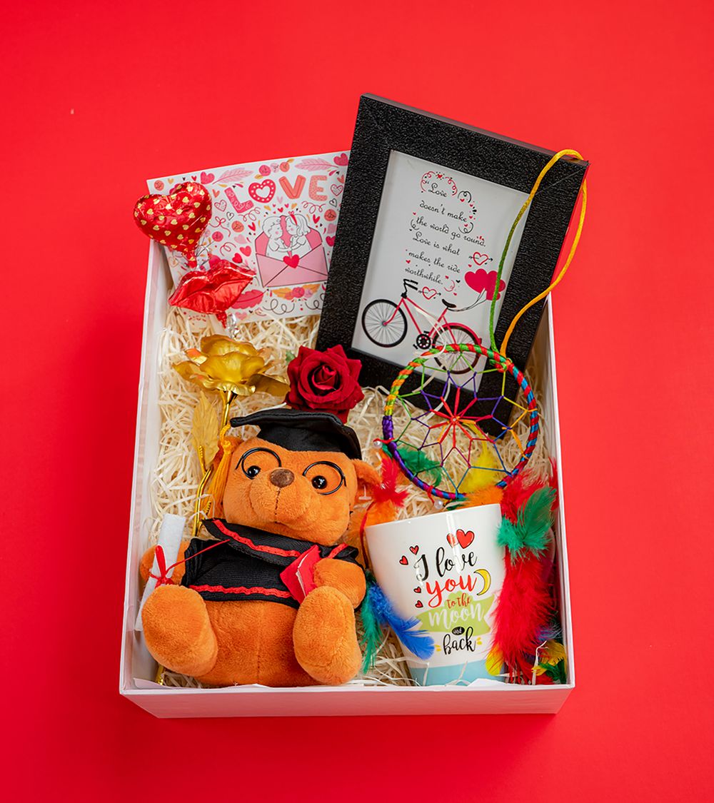 Photo From Valentine Hamper - By The House Of Hampers