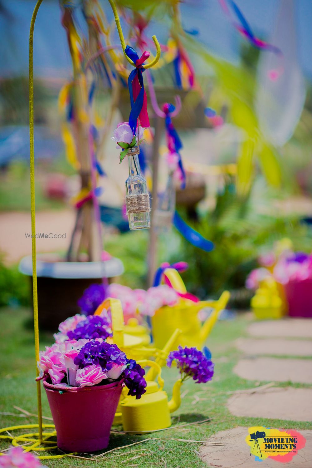 Photo of Fun and bright mehendi decor