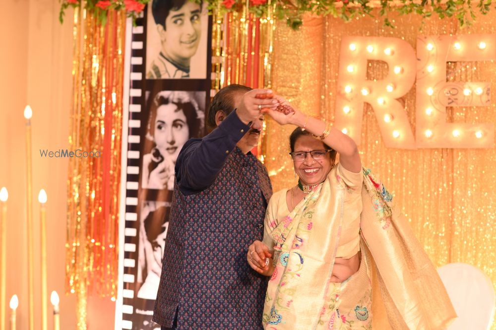 Photo From Retro Bollywood theem Bride and Groom family dance performance Lucknow - By Wedding Choreography Club