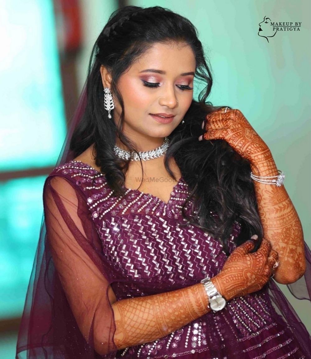 Photo From Engagement Bride Vineeta - By Makeup By Pratigya