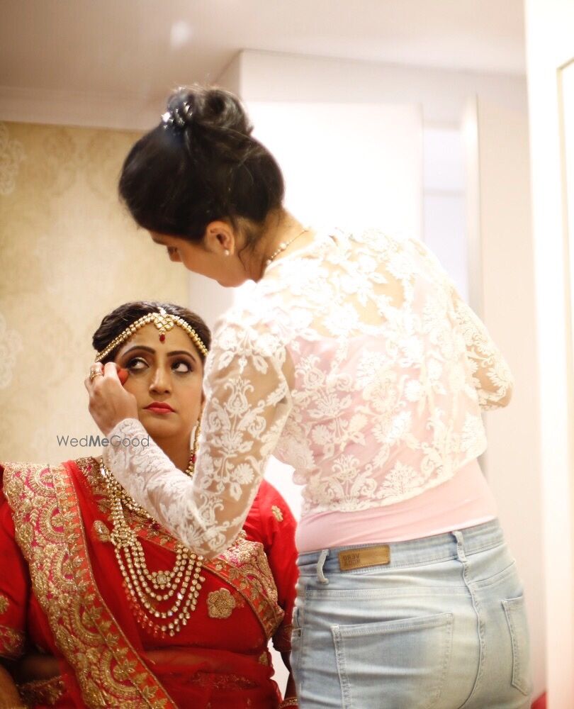 Photo From MATURE SKIN BRIDE_Monica's Bridal Look - By Nivritti Chandra