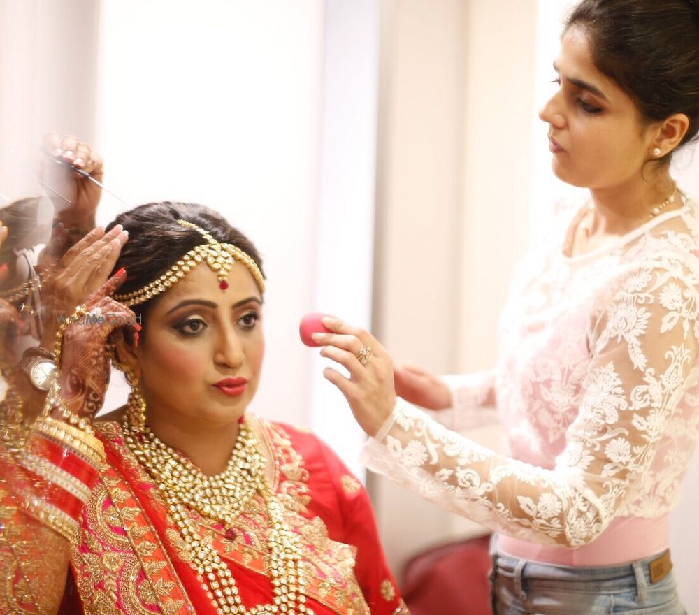 Photo From MATURE SKIN BRIDE_Monica's Bridal Look - By Nivritti Chandra