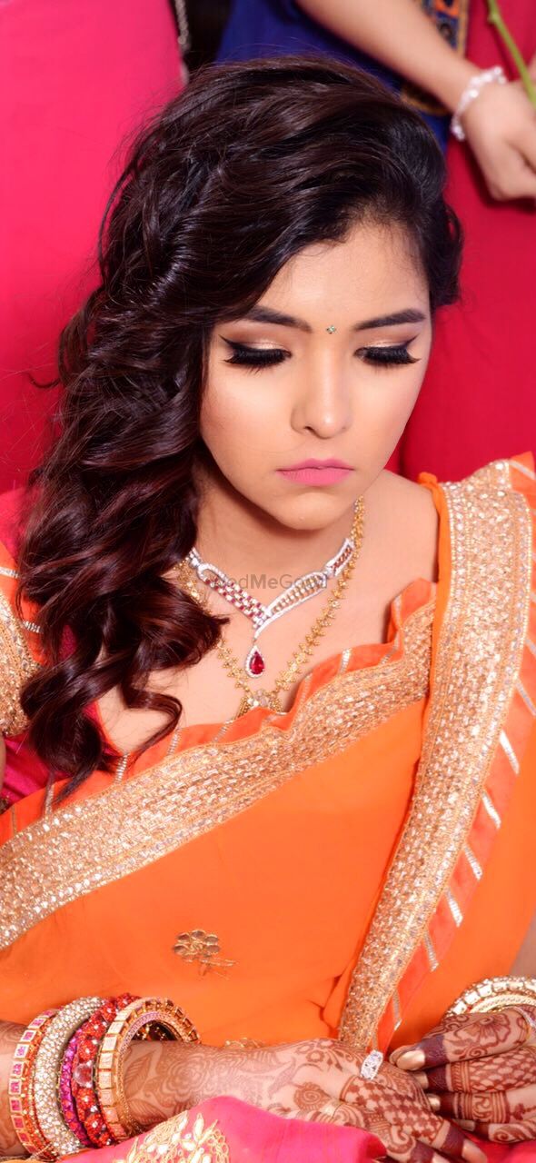 Photo From Sakshi Rai's engagement makeup - By Makeover by Pout N Puff