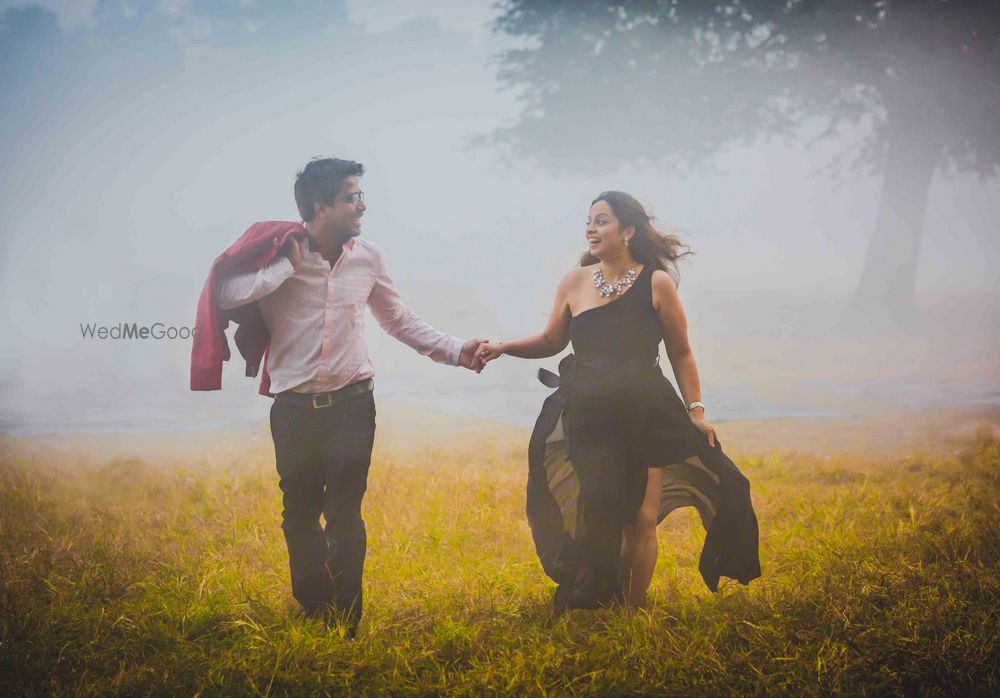 Photo From pree wedding couple shoot - By Rapid Eye Photography