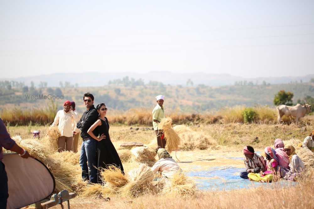 Photo From Pre-wedding photography - By Picz & Clickz Services