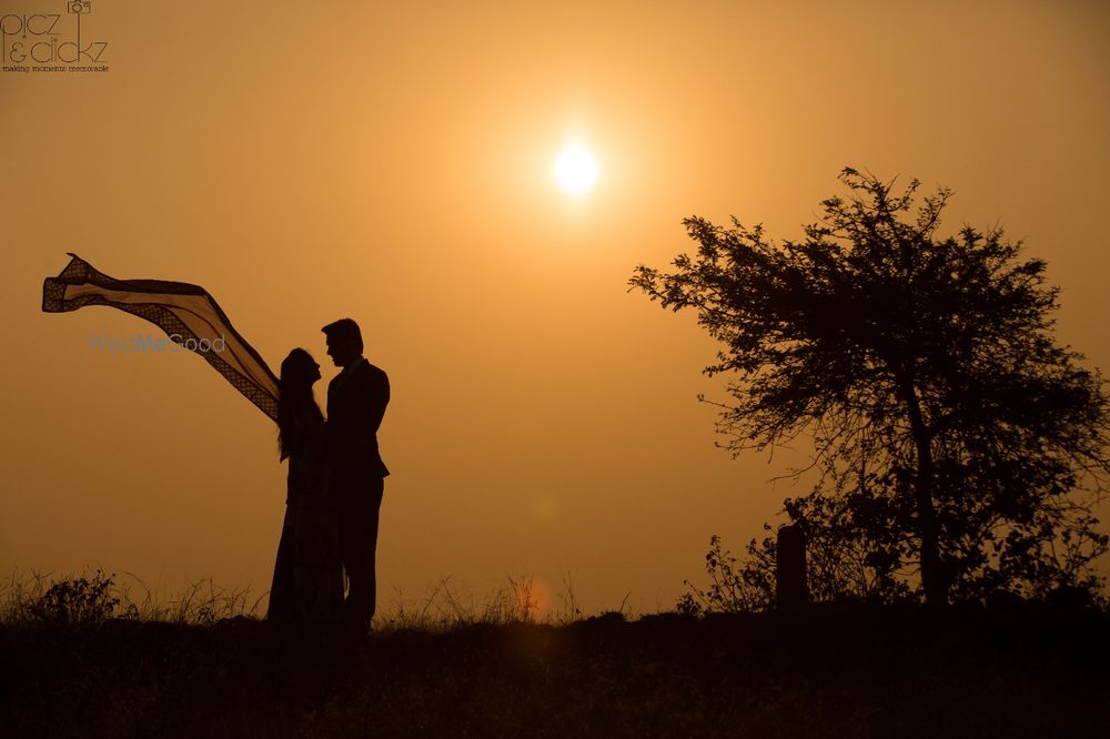 Photo From Pre-wedding photography - By Picz & Clickz Services