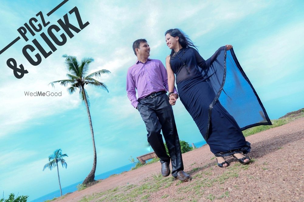 Photo From Pre-wedding photography - By Picz & Clickz Services