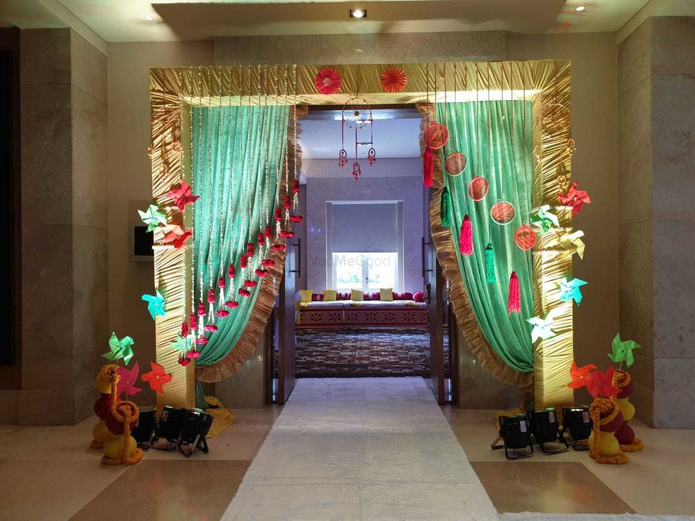 Photo From MEHENDI AT HILTON - By Wedding Decor And Events