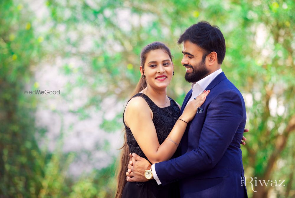 Photo From Piyush X Shikha // Pre-Wedding Photos - By Fotoriwaz Photography