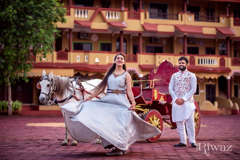 Photo From Piyush X Shikha // Pre-Wedding Photos - By Fotoriwaz Photography