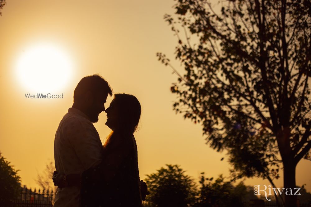 Photo From Piyush X Shikha // Pre-Wedding Photos - By Fotoriwaz Photography