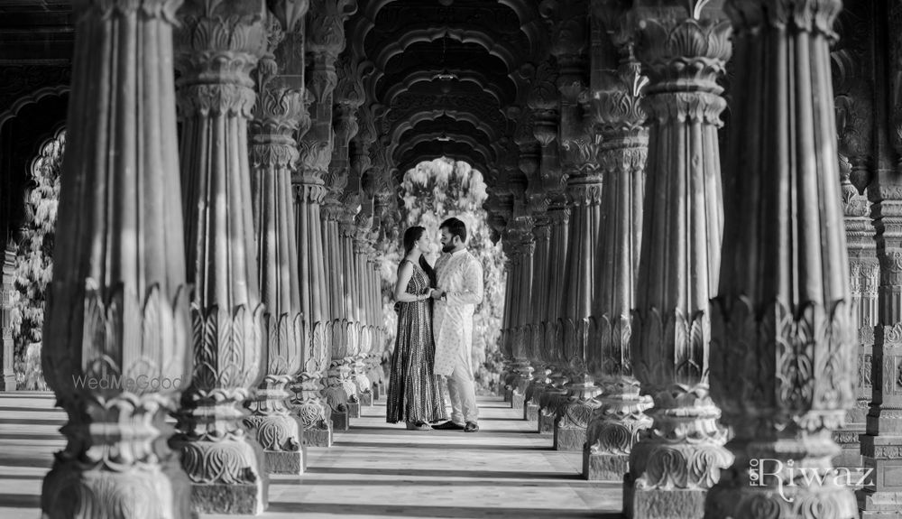 Photo From Piyush X Shikha // Pre-Wedding Photos - By Fotoriwaz Photography