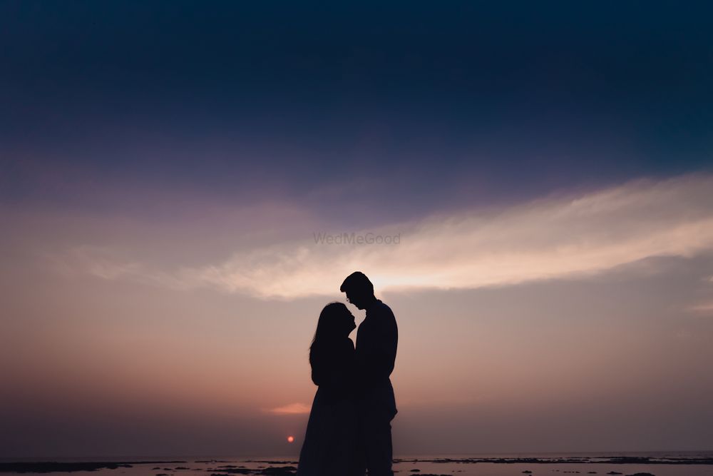Photo From V & D Pre Wedding - By WhatKnot Photography