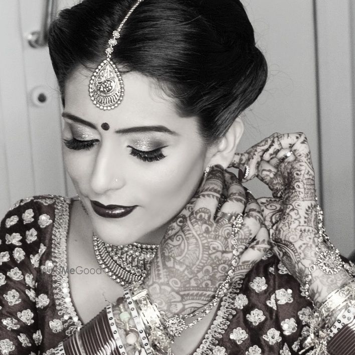 Photo From beautiful bride saloni - By Makeup By Sunaina