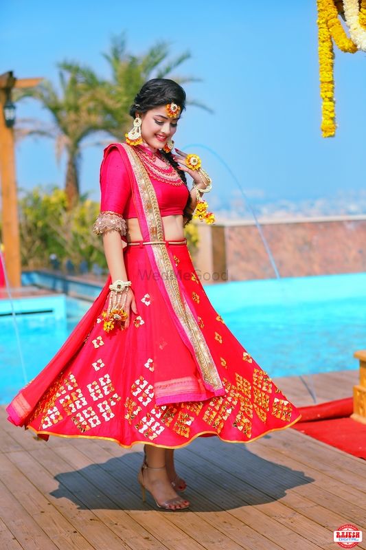 Photo of Twilring bride to be on mehendi day