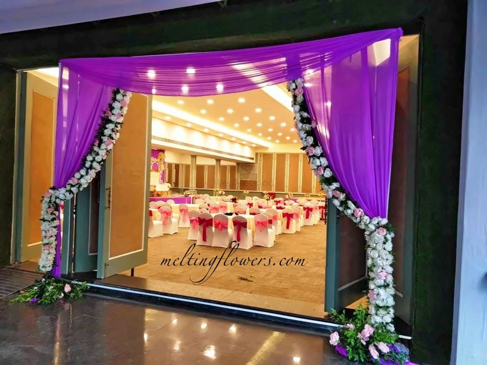 Photo From Gradient Purple Theme Wedding & Reception - By Melting Flowers