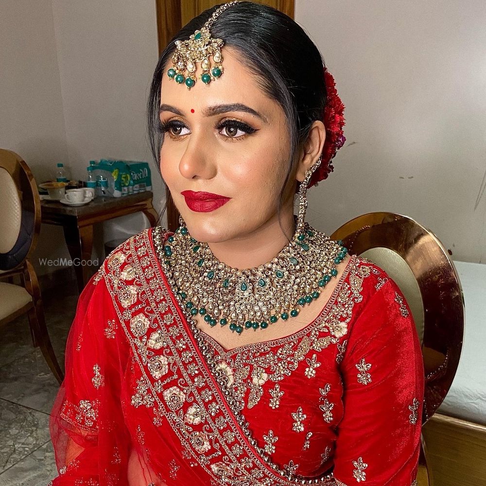 Photo From engagement bride makeup pictures  - By Tanishka Makeovers