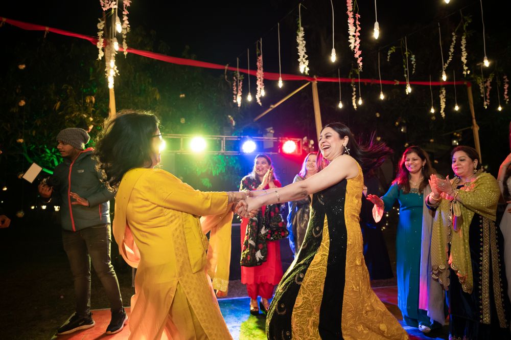 Photo From Tishya & Arnav Mehndi - Cocktail - By Weddings By Rawpixart
