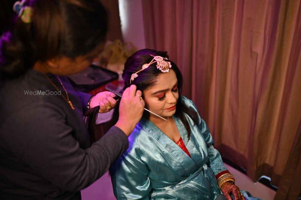 Photo From Maharashtrian Wedding Look - By Vrishali Makeup Artistry