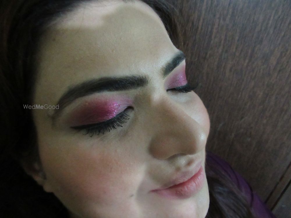 Photo From party makeup - By Anjali Wadhvani Makeup Artist