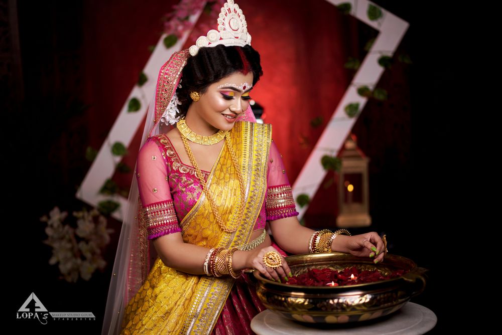 Photo From BENGALI FUSION BRIDAL MAKEOVER - By Lopa's Makeover and Studio Gouri