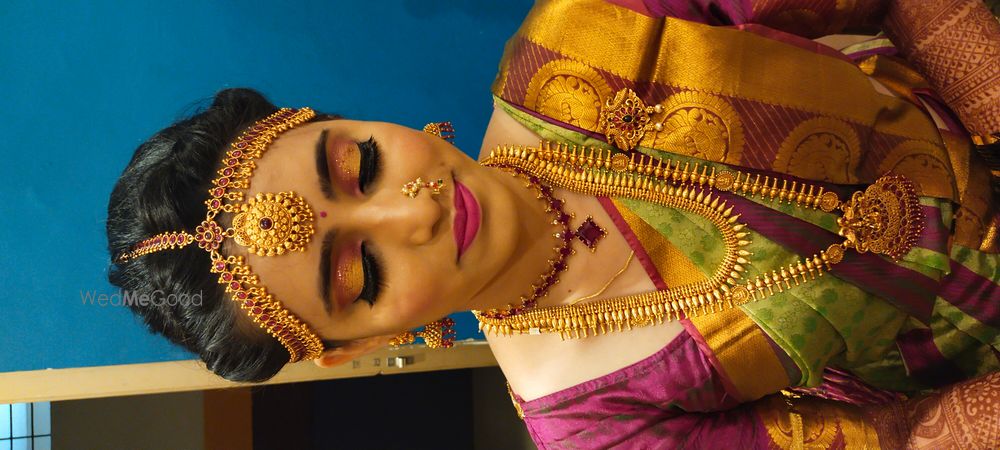 Photo From Bridal Makeup - By Divya Dhongadi MUA