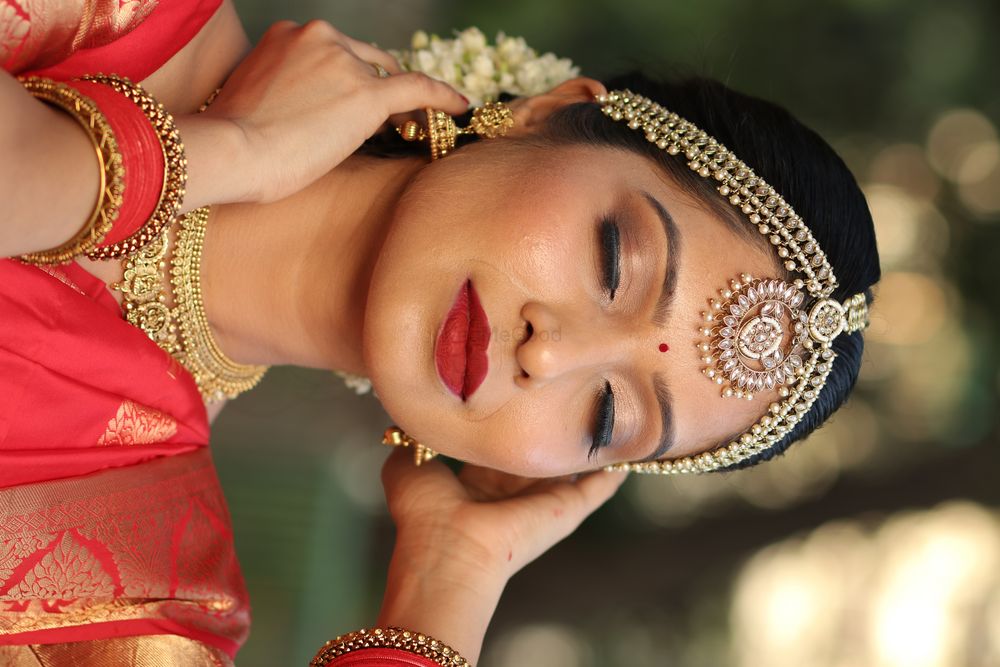 Photo From South Indian bride - By Dee's Makeovers