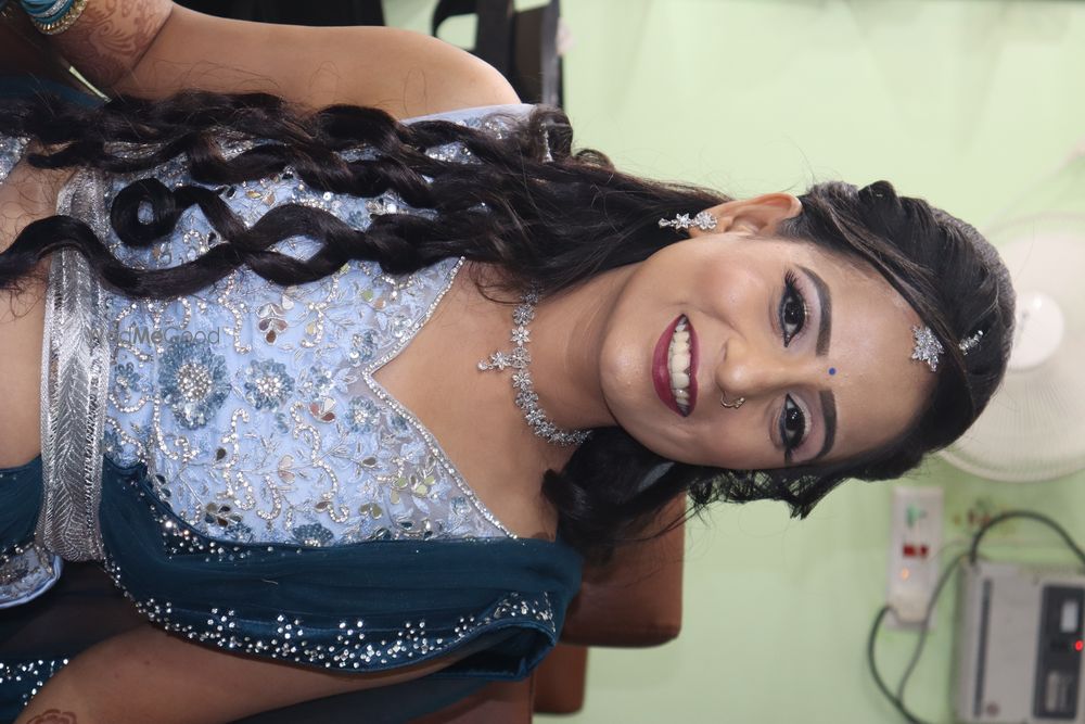 Photo From engagement makeup pic - By Parul Makeover & Salon