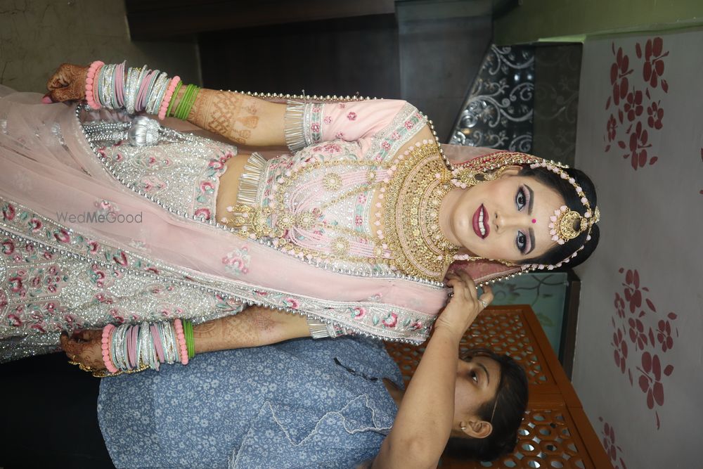 Photo From bridal makeup pic - By Parul Makeover & Salon