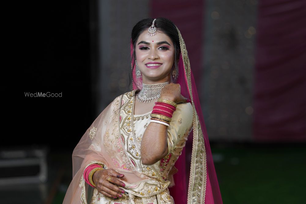 Photo From BRIDE - By Priya Saha Luxury Makeup and Hair Stylist