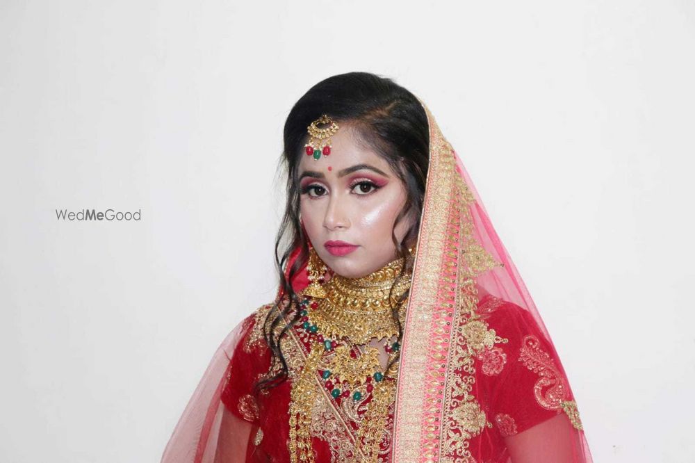 Photo From BRIDE - By Priya Saha Luxury Makeup and Hair Stylist