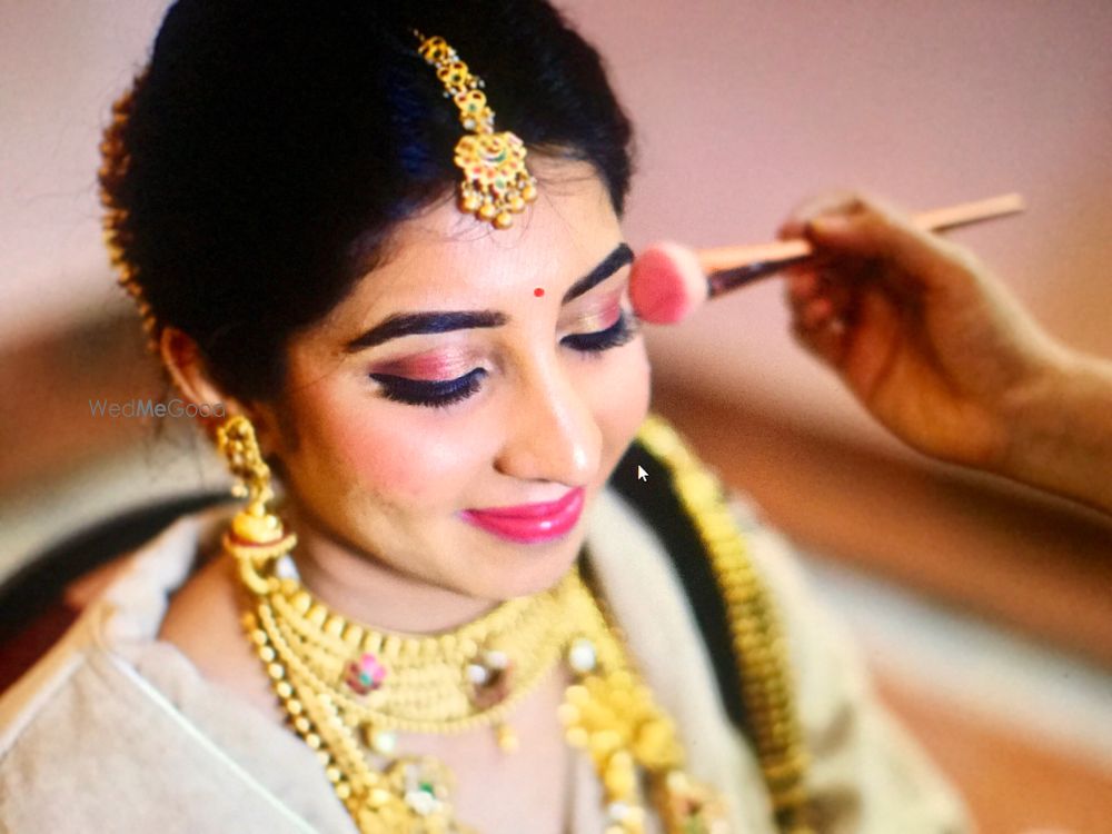 Photo From gorgeous bride - By Roshni Safir