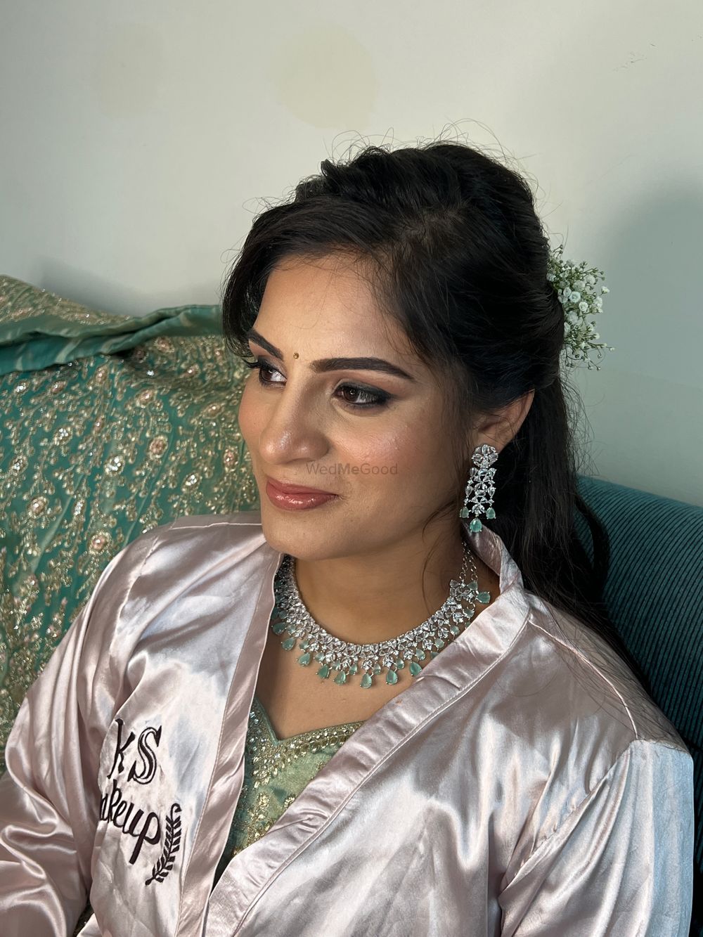 Photo From The Engagement/Sangeet makeover - By Krinjal Soni Makeup