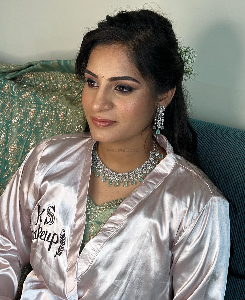 Photo From The Engagement/Sangeet makeover - By Krinjal Soni Makeup