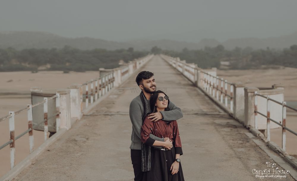Photo From Pre Wedding of Shubham & Divya - By The Candid House