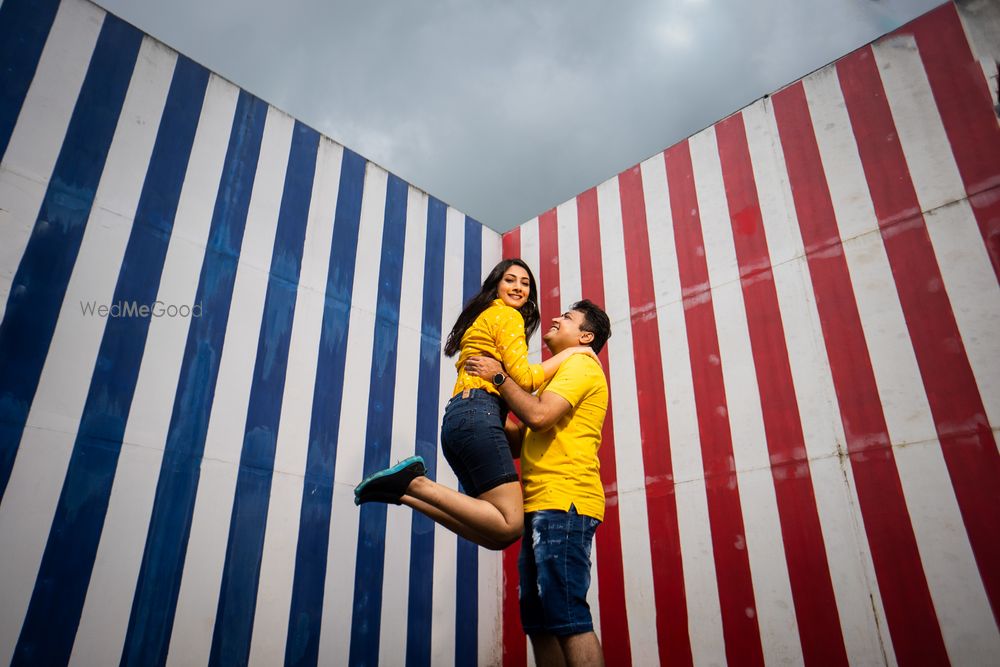 Photo From Vidhi & Abhishek : Couple shoot at Sets in the city, Mumbai - By Rohan Shinde Photography & Films (RSP)