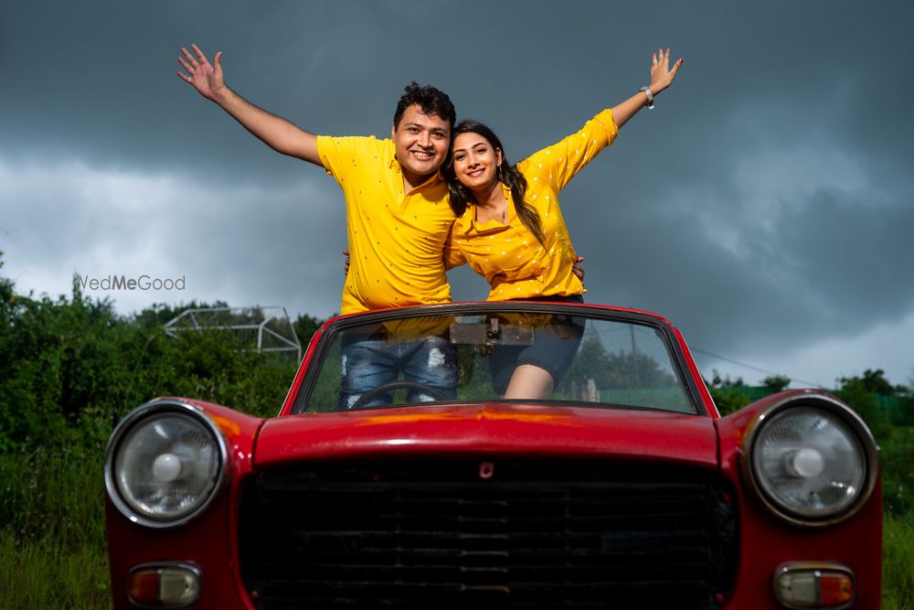 Photo From Vidhi & Abhishek : Couple shoot at Sets in the city, Mumbai - By Rohan Shinde Photography & Films (RSP)