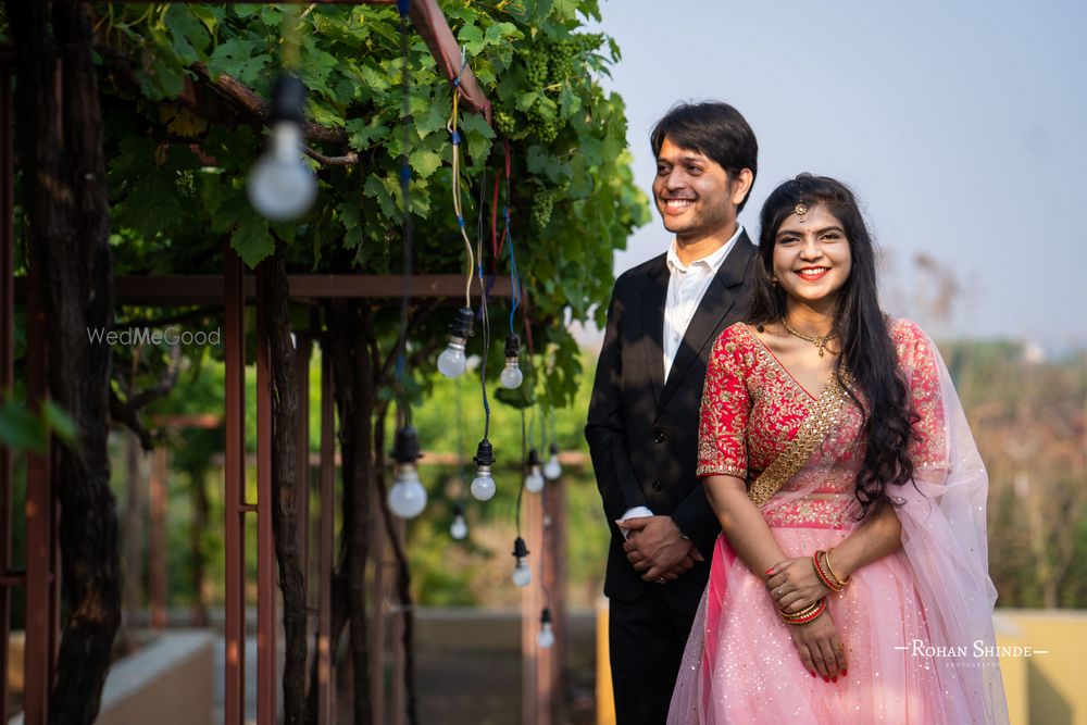 Photo From Sharayu & Ninad : Couple shoot at Grape County, Nashik - By Rohan Shinde Photography & Films (RSP)