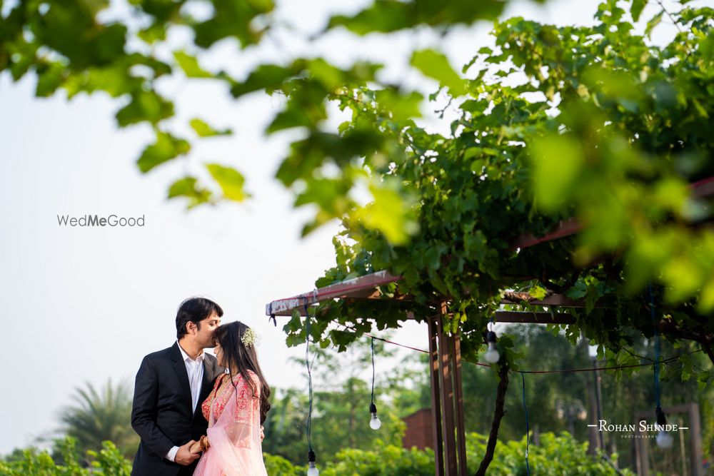 Photo From Sharayu & Ninad : Couple shoot at Grape County, Nashik - By Rohan Shinde Photography & Films (RSP)