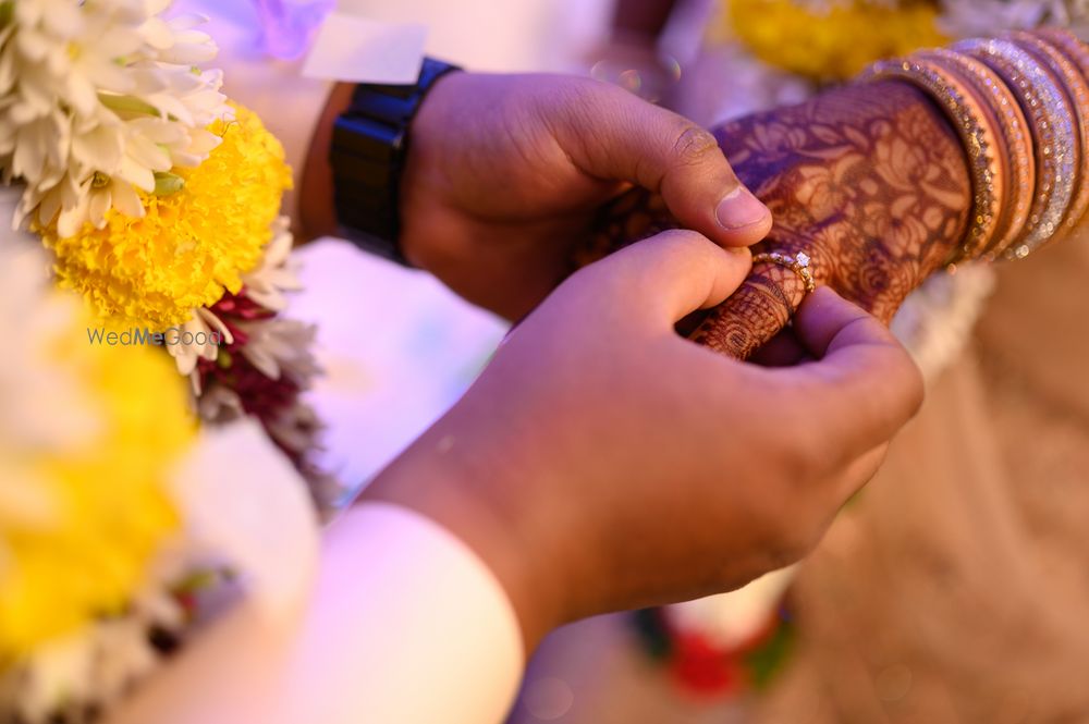 Photo From Shweta & Sushrut's Engagement Ceremony - By Mayur Rahinj Photography