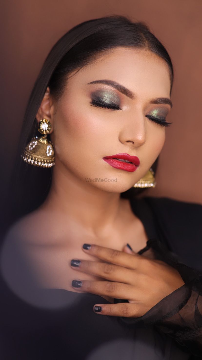 Photo From Beauty in Black Shefali - By DDG Makeovers