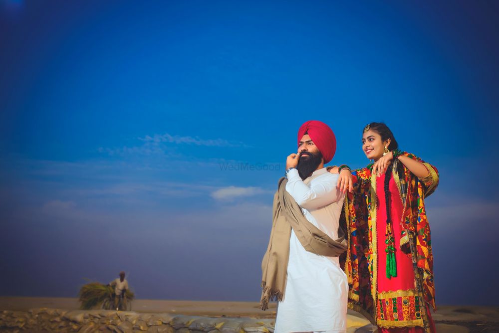 Photo From Pre-Wedding - By Saurabh Photography