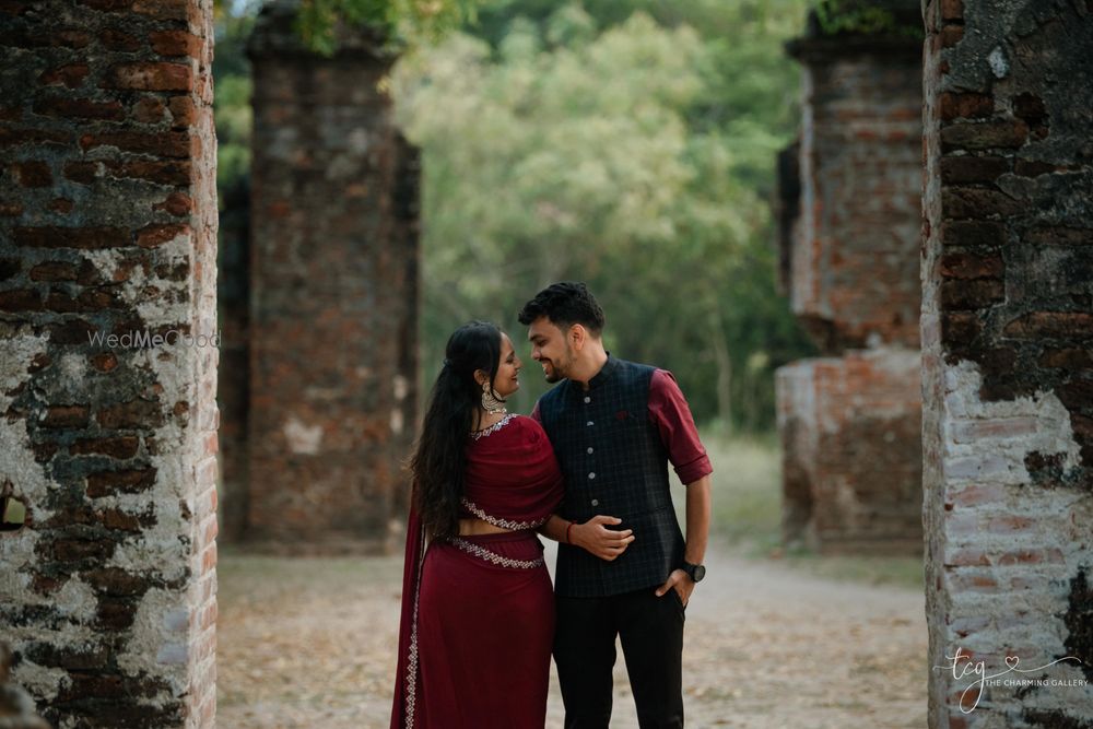 Photo From Varsha & Yash's pre-wedding - By The Charming Gallery