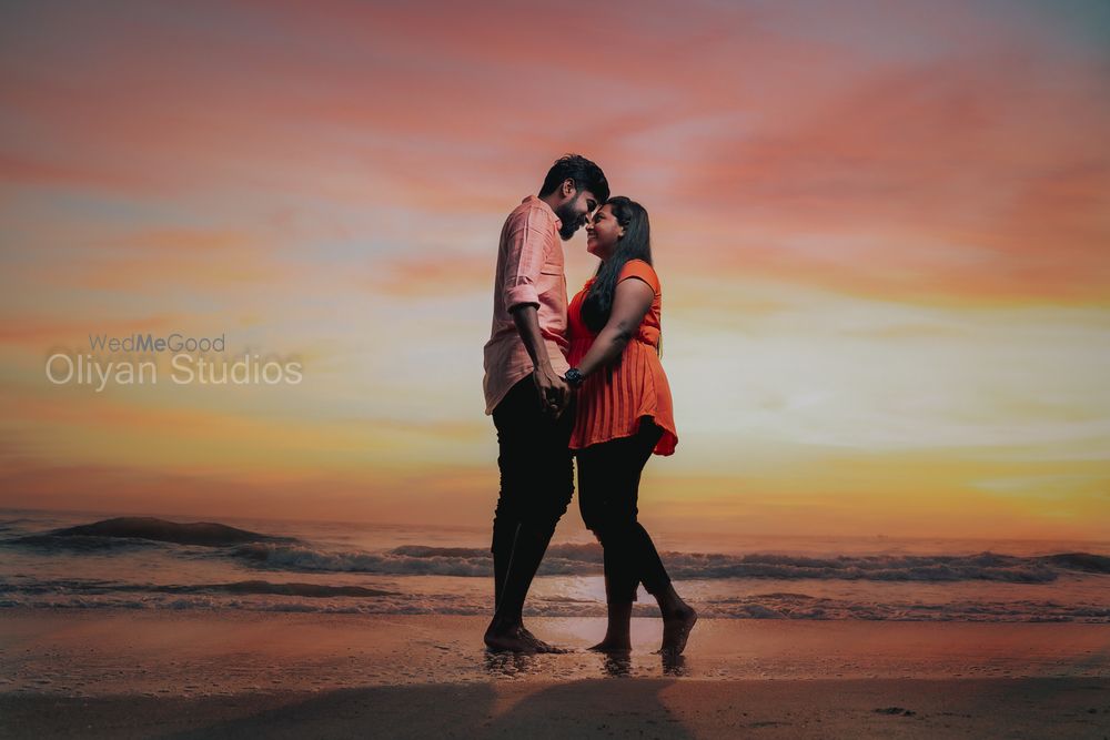 Photo From Kevin Sowmiya Pre Wedding - By Oliyan Studios