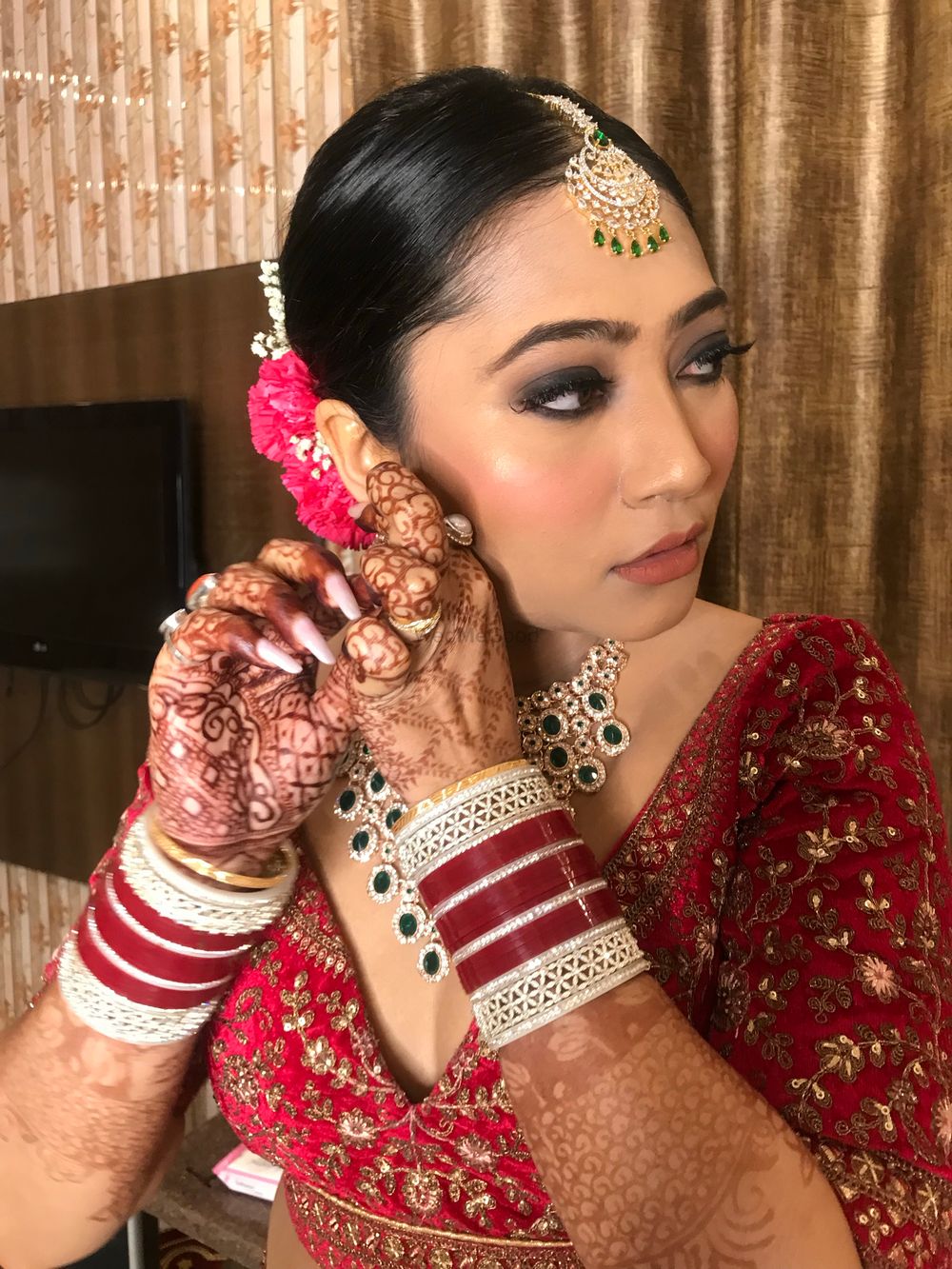 Photo From modern yet minimal BRIDAL makeup - By Makeover by Gursimran