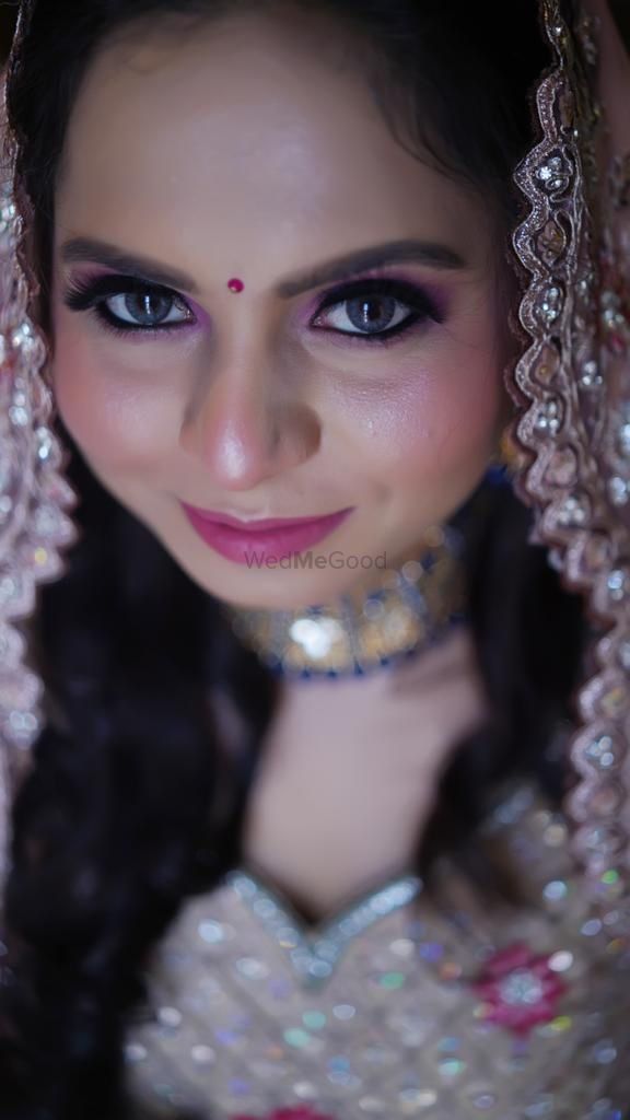Photo From Twarita Patel Engagement Bride 1 May - By Makeovers by Nidzy
